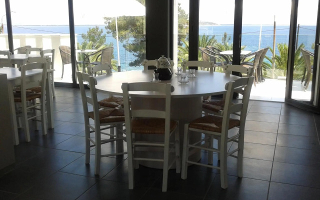 esperides Sofras Hotel & Bungalows