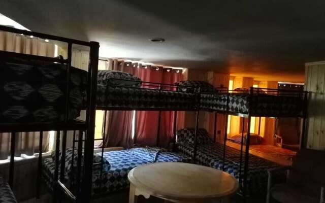 Senhaja Hotel - Hostel