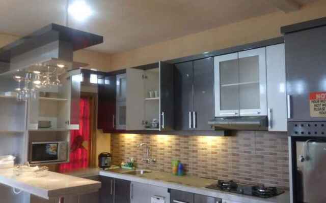 Cozy Apartment Style near Airport at Terate