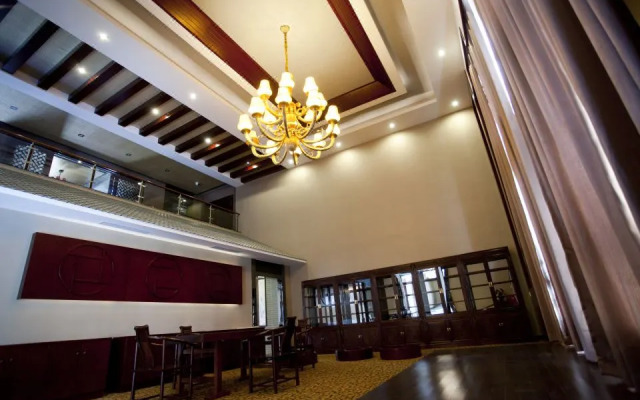 Guanfu Chinese Grand Hotel