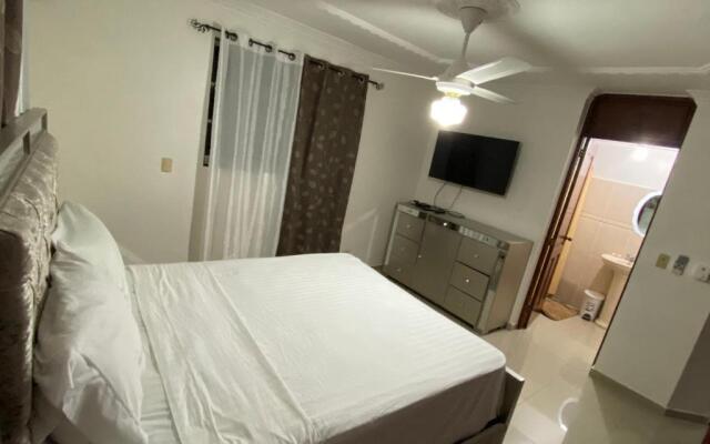 1 DR Huge cozy 3bedroom apartment to stay