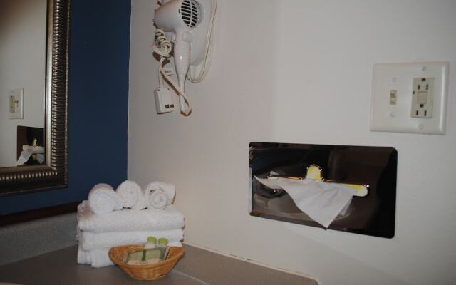 Asteria Inn and Suites