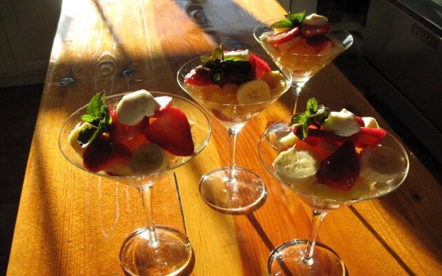 Lazyjack Inn on Dogwood Harbor