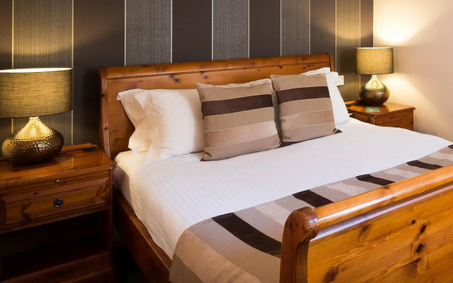 The Glen Mhor Hotel and Uile-bheist Brewery & Distillery