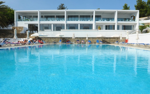 Aiora Aqua Resort