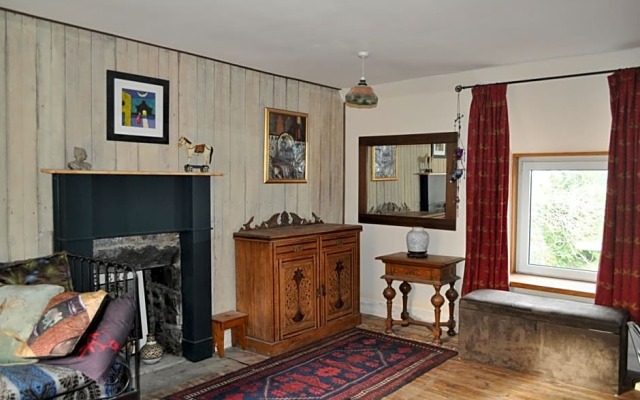 Clachamish House - Vegetarian Bed & Breakfast