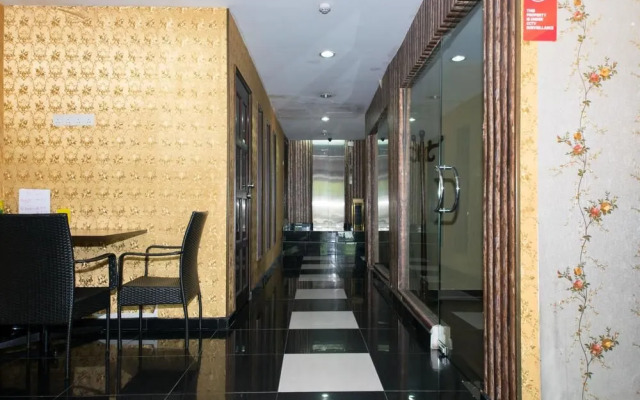 OYO 110 Cosmic Hotel