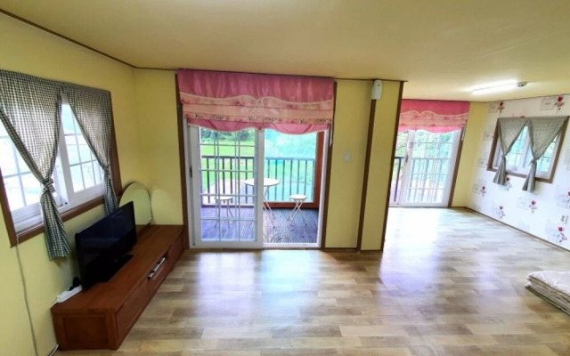 Hadong Sansuae Pension