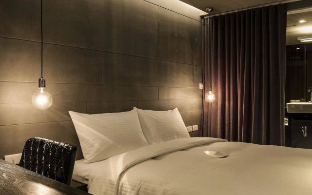 Vendome East Inn