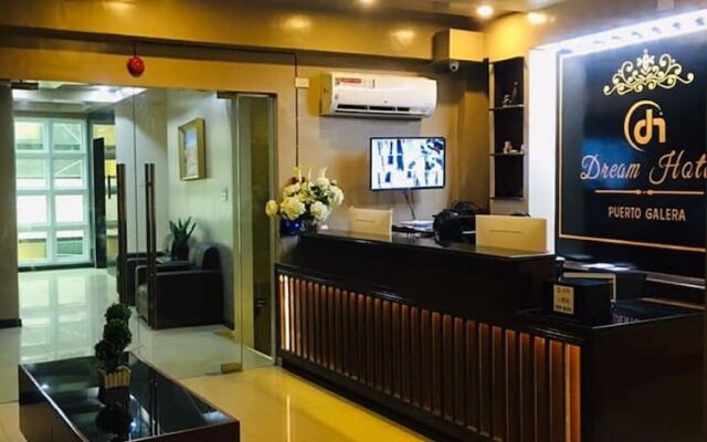 Dream Hotel