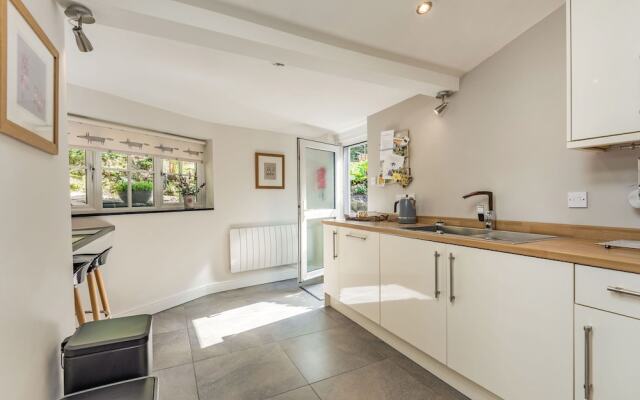 2 Bryn Tirion