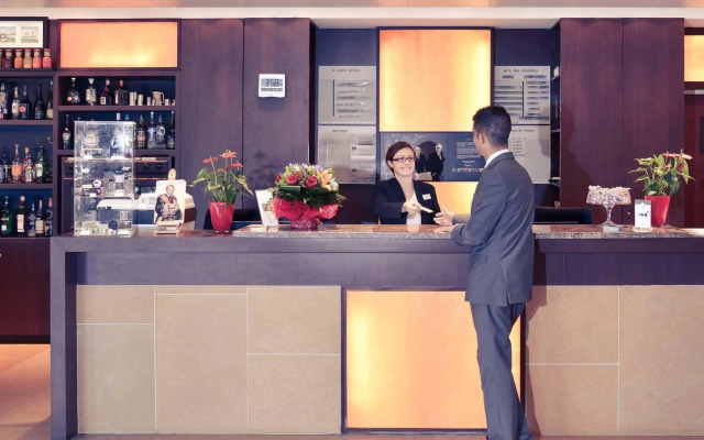 Mercure Auxerre Autoroute du Soleil