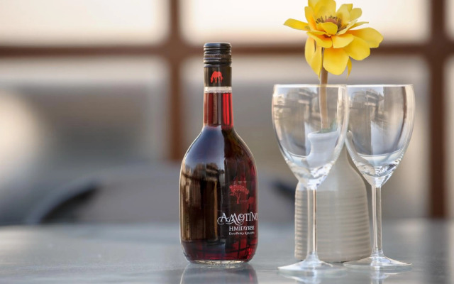 Smart renovated studio downtown Athens