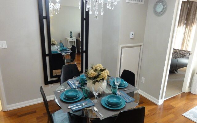 Beautifully Decorated 1BR Unit