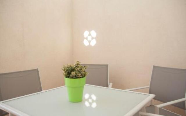 Feel at Sants Apartments