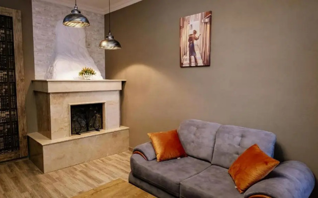 7 Rooms Hotel