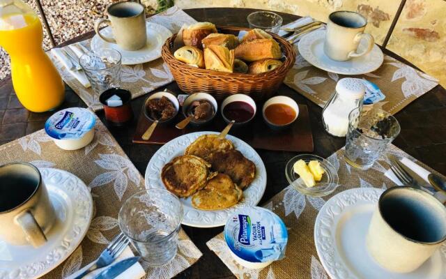 Maison Des Bourgades