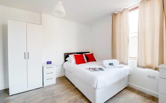 Elegant and modern city centre studio