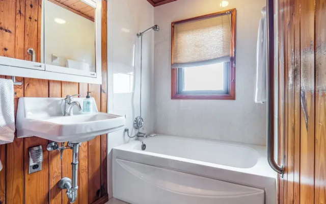 Sea Strapped by Topsail Realty