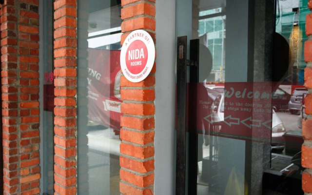 达曼萨拉乌塔马梅瓦尼达酒店- 别致旅馆(Nida Rooms Damansara Utama Mewah at Ryokan Chic Hotel)