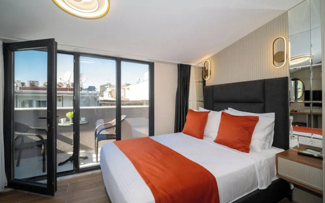 Отель Robin Hotel