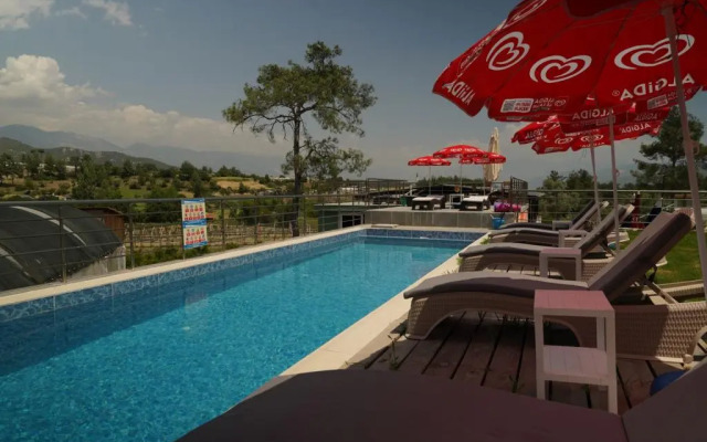 Kandybos Eco Farm Village