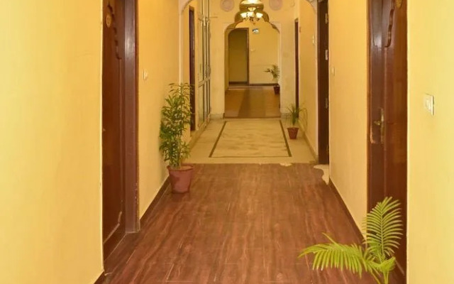 Oyo 15214 Mahal Rajwada Resort