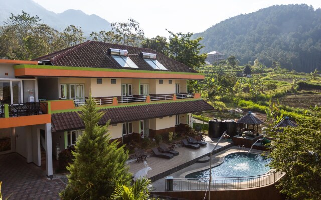 Villa Panderman Indah