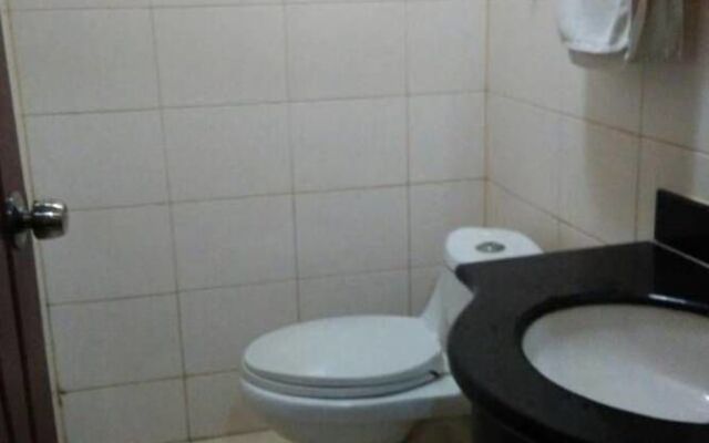 伯鑫宾馆(北京护国寺店)