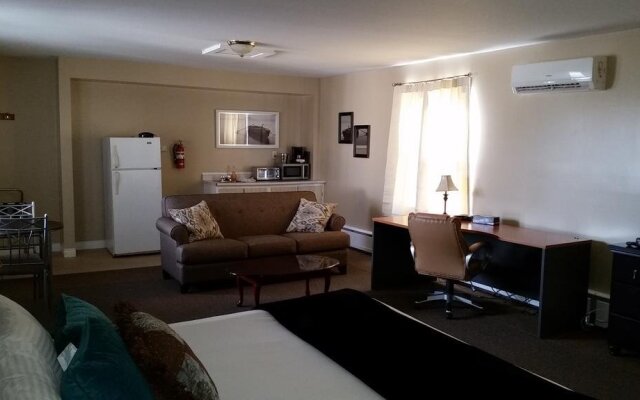 Middleton Motel & Suites