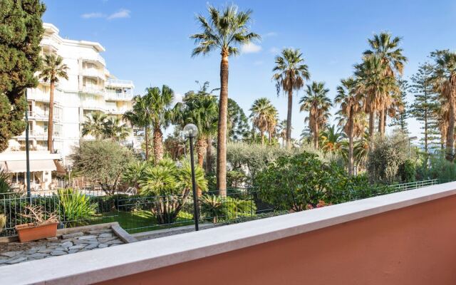 Grand Albergo Apartment
