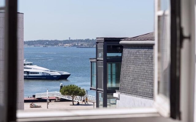 Lost Lisbon :: Cais House