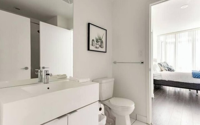 Downtown Toronto Luxury Suites
