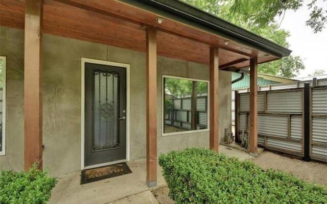 Ultimate Escape w/ Basketball Court by Domio