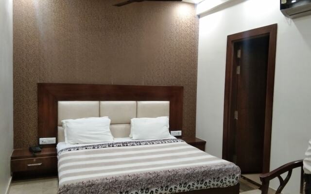 Hotel R P