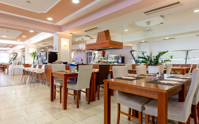 Villa Lovorka - Hotel Resort Drazica