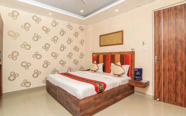 OYO 4975 Hotel Buddha Residency