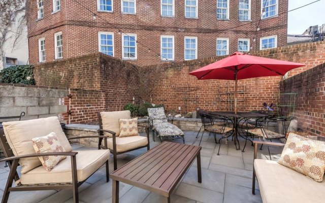 Historic Fells Point Home Steps From Waterfront