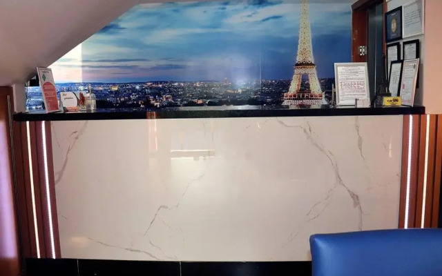 Paris Hotel