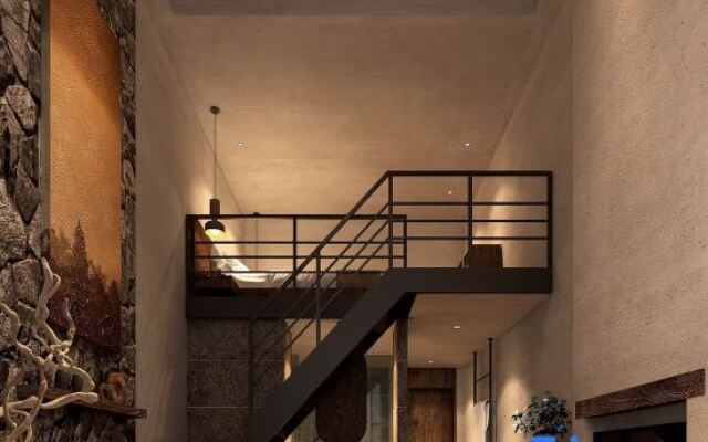 Mid-levels Hot Spring Home