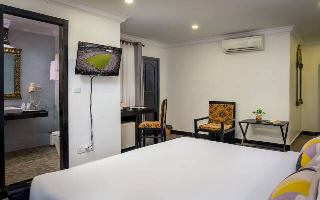 Popular Hotel & Spa