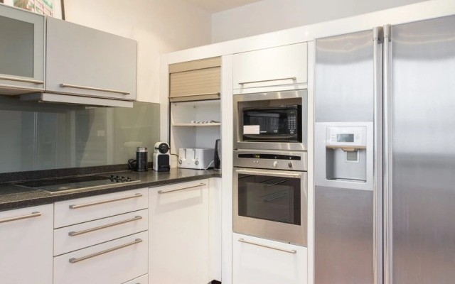 Oxford Street Apartment
