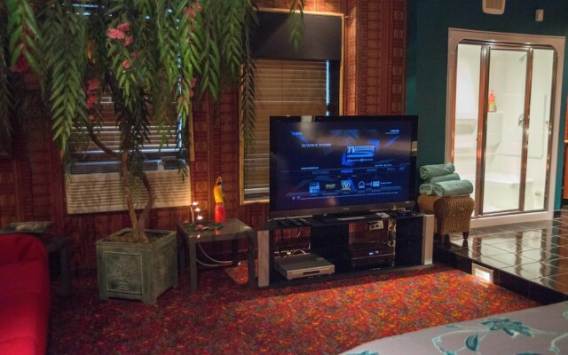 Mariaggi's Theme Suite Hotel & Spa