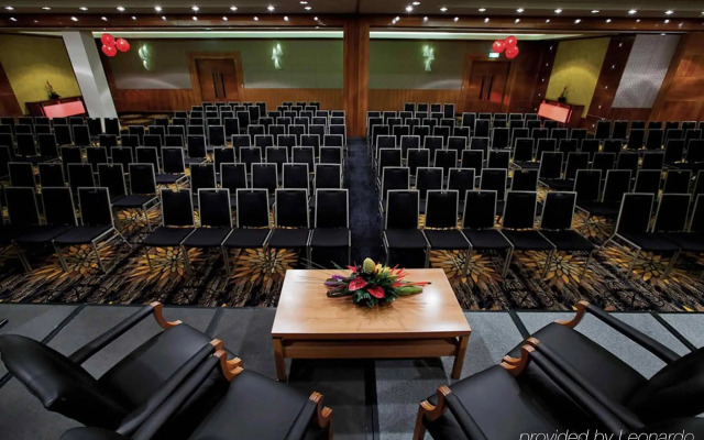 Pullman Reef Hotel Casino