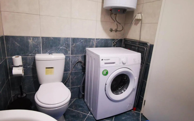 Splendid Two Bedroom Apartment Anastas Mitrev 25