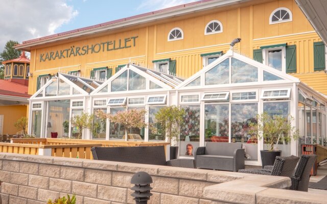hotelImage
