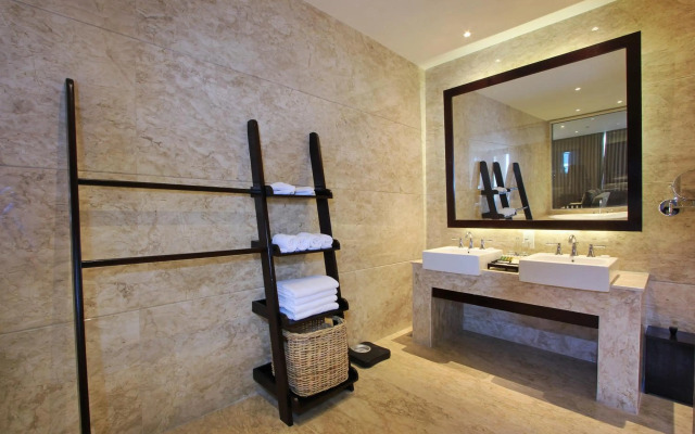 Ulu Segara Luxury Suites & Villas