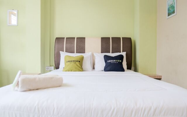 Reddoorz Plus Near Simpang Puncak Jelutung Jambi