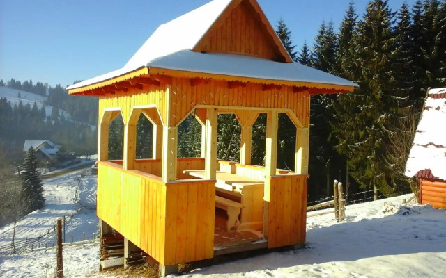 Romashka Guest House