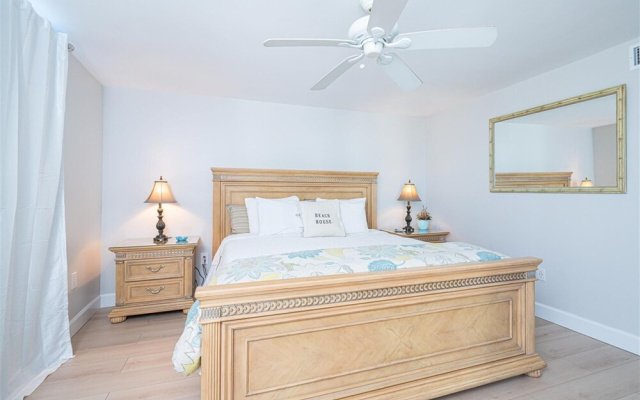 Shoreline Towers 3095 2 Bedroom Condo